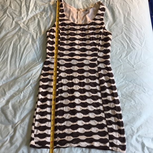 Patterned dress - Picture 5 of 6